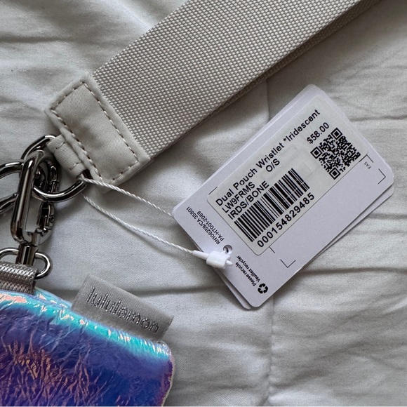 30 Lululemon Dual Pouch Wristlet - Iridescent Bone - Picture 7 of 7